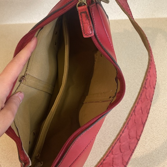 Vintage Y2K Red Vegan Leather Studded O-Ring Shoulder Bag❣️ - Picture 7 of 8